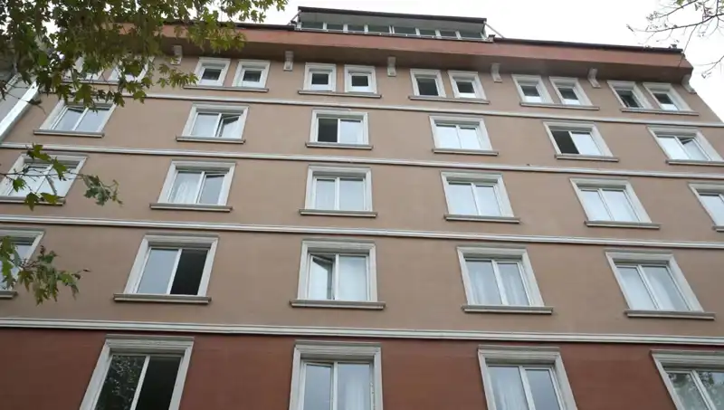Kastamonu'da Gizemli Ölüm: Otel Penceresinden Düşen Kadın Hayatını Kaybetti