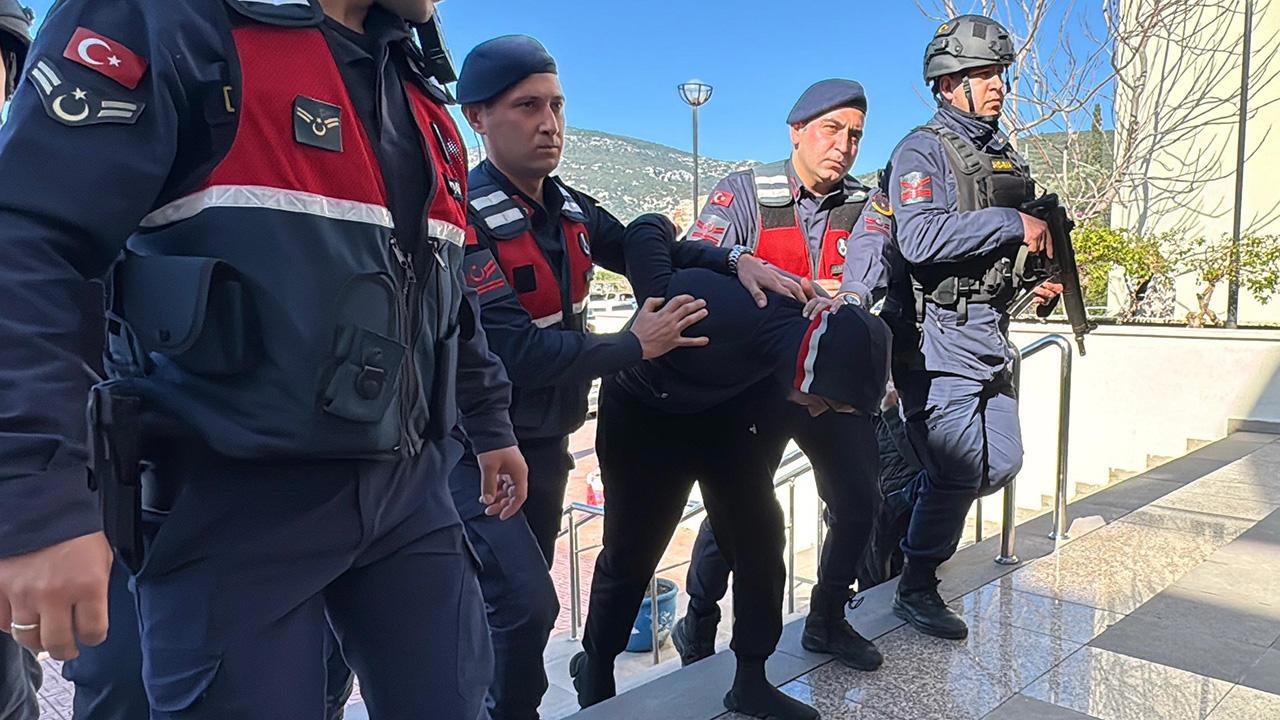 Interpol kırmızı bültenle aranan şüpheli Bodrum'da yakalandı