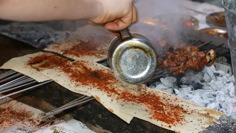 Bayramda Ciğer Kebabı Saldırısı: 50 Ton Tüketildi!