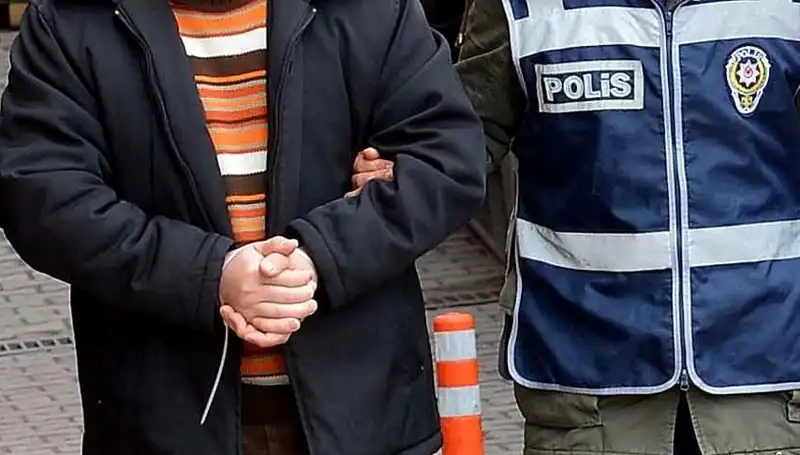 25 Yıl Hapis Ceza Alan Kaçak, Lüks Villasında Yakalandı!