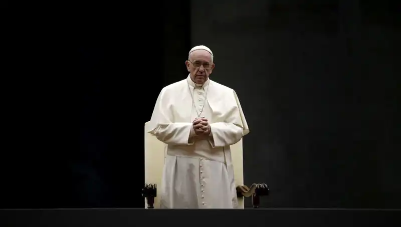Kapıcıdan Papalık Koltuğuna: Francis'in Sıradışı Hayat Yolculuğu