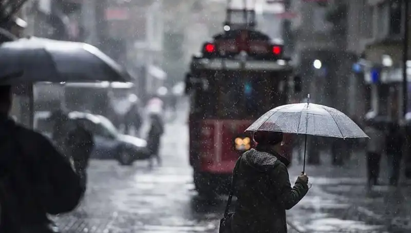 Güneşli Havanın Yerini Sağanak Yağış Alıyor: Neler Olacak?