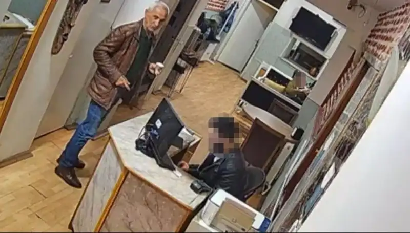 Özgür Özel'e Saldıran Selçuk Tengioğlu'nun Sıradışı Son Görüntüleri Ortaya Çıktı
