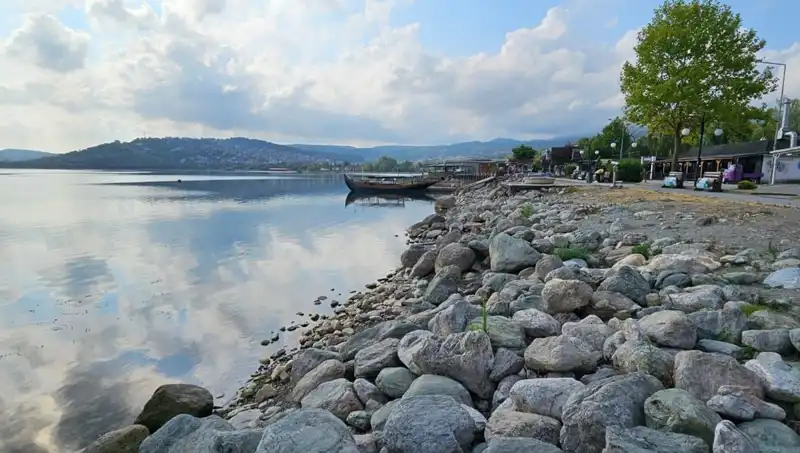 Sapanca Gölü'nde Su Seviyesi Düşüyor: Ekolojik Denge Tehlikede mi?