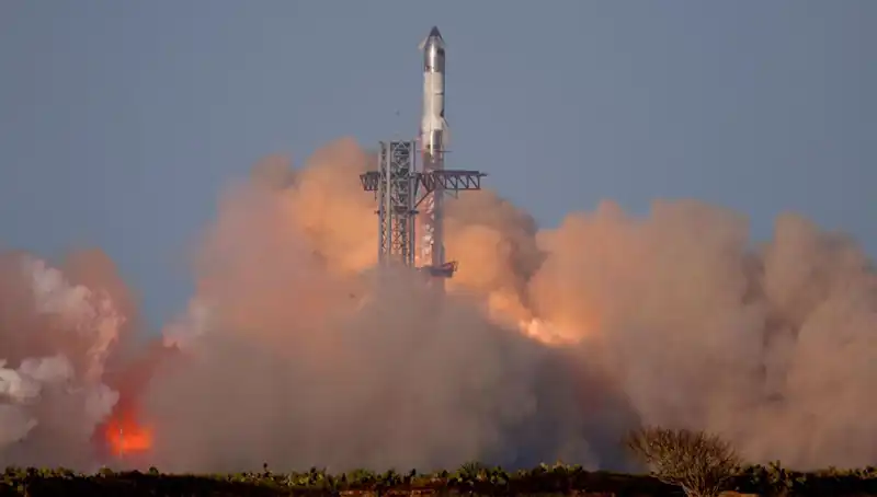 Uzay Keşiflerinde Çığır Açan Starship, 8. Testinde Neden Patladı?