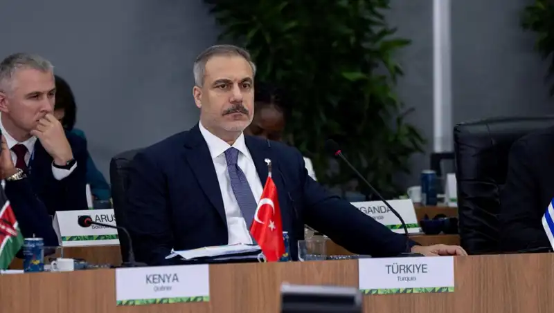 BRICS Zirvesinde Bakan Fidan'dan Kritik Açıklama: Yapay Zeka için Tedbir Alınmalı