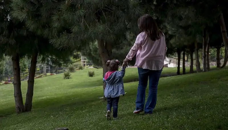 Yargıtay’ın Koruyucu Aile Kararı: Haklar ve Sorumluluklar Yeniden Değerlendirildi