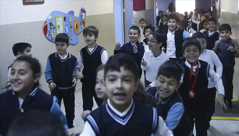 2025 Öğretim Yılı Başlangıcı: Okullar Ne Zaman Açılacak? Tüm Detaylar
