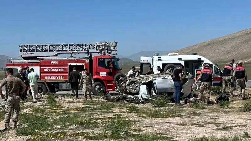Van'da Facia: 4 Kişi Hayatını Kaybetti, 2 Kişi Yaralandı