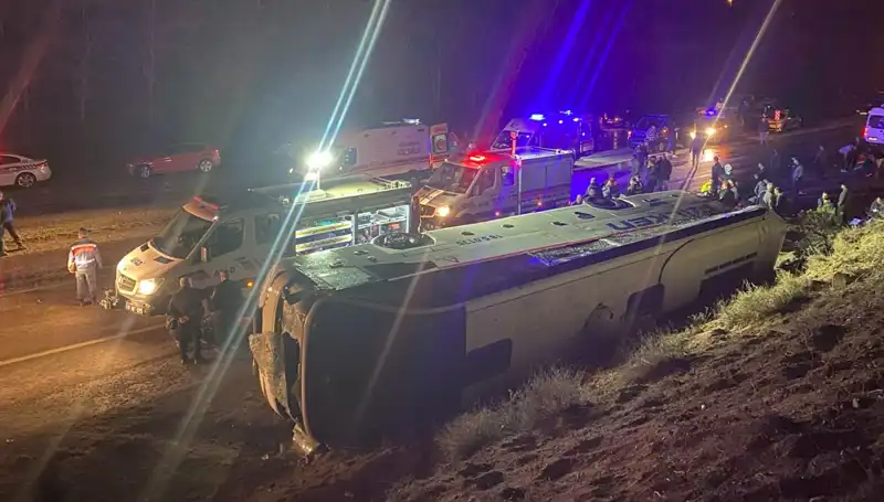 İşçi Servisi Şarampole Devrildi: 23 Kişi Yaralandı, Detaylar Şok Edici