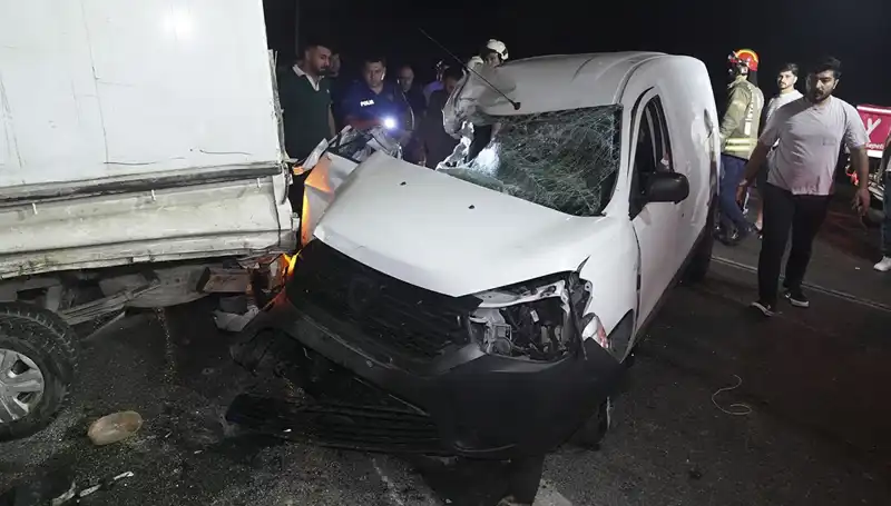 İstanbul’da Feci Kaza: 3 Kişi Yaralandı, Detaylar Şok Edici