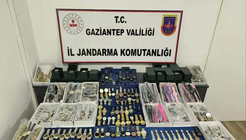 Gaziantep’te Kaçak Saat Operasyonuyla 3 Milyon Liralık Piyasa Değeri Ele Geçirildi!