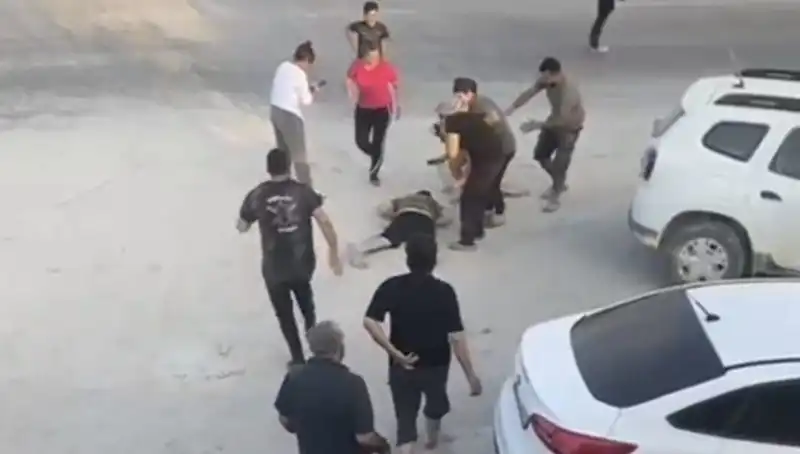 Hatay'da Kavga Dehşeti: Tarafları Ayırmaya Çalışan Adam Hayatını Kaybetti
