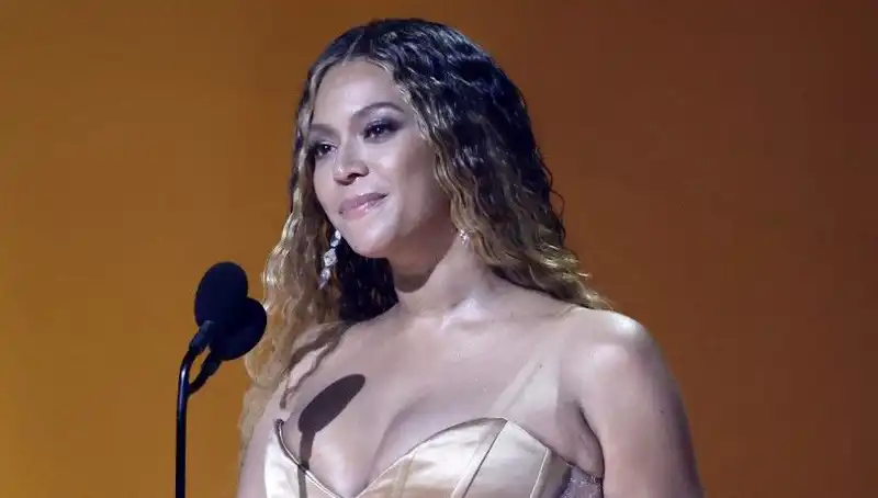 Beyonce'nin Yayımlanmamış Şarkıları Çalındı, Hayranları Şokta!