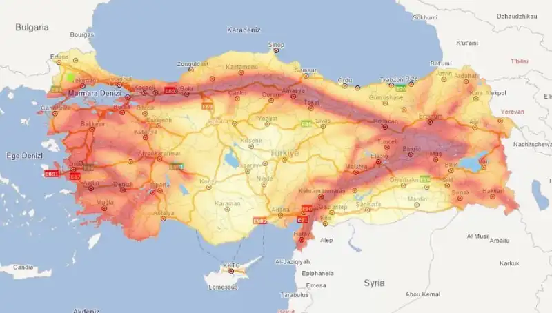Evinizin Altında Fay Hattı Mı Var? Türkiye'deki Deprem Riski Haritası Yenilendi!