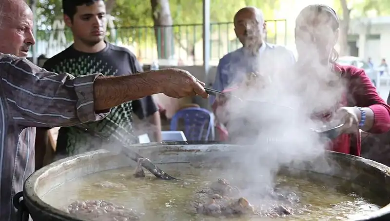 Gadir-i Hum Bayramı: Gelenekler, Kutlamalar ve Anlamı Hakkında Bilgiler