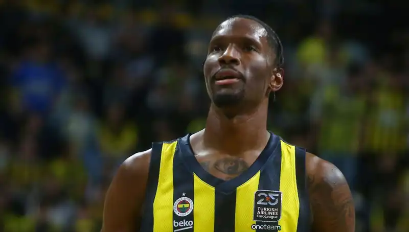 Nigel Hayes-Davis, Yeni Takımıyla İlgili Sırları Açıkladı