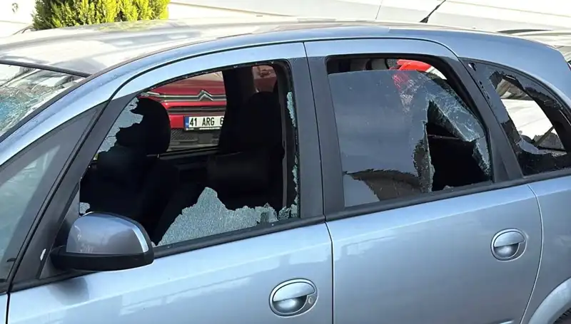 Silahlı Kavga, Komşular Arasındaki Gerginliğin Sonucunu Gözler Önüne Seriyor