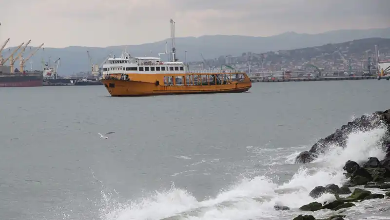 Tekirdağ’da Poyraz Fırtınası Deniz Ulaşımını Olumsuz Etkiledi