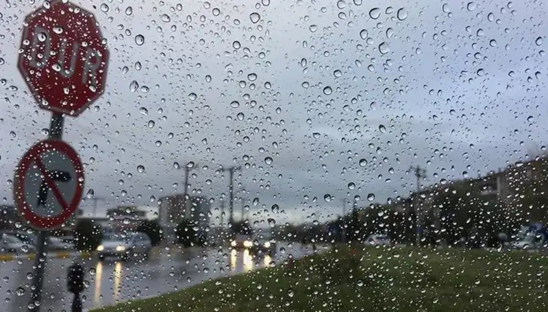 Meteoroloji'den Türkiye Genelinde Sağanak Yağış Uyarısı: Hava Durumu Detayları