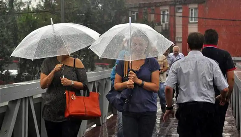 Sıcaklık ve Sağanak Yağış Uyarısı: Meteorolojiden Çarpıcı Açıklama!