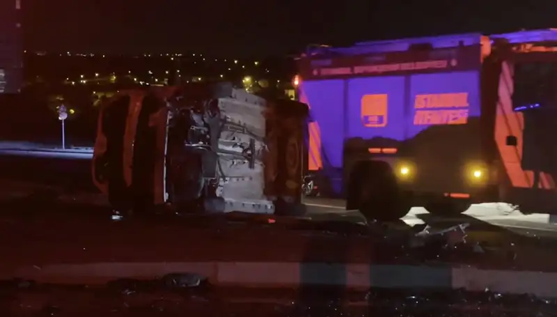 Havalimanı Yolunda Korkunç Kaza: 6 Yaralı!