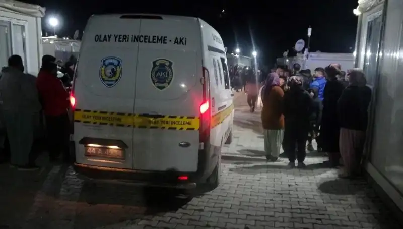 Kavga Olayında Kan Aktı: Husumetlilerin Aniden Patlak Veren Çatışması